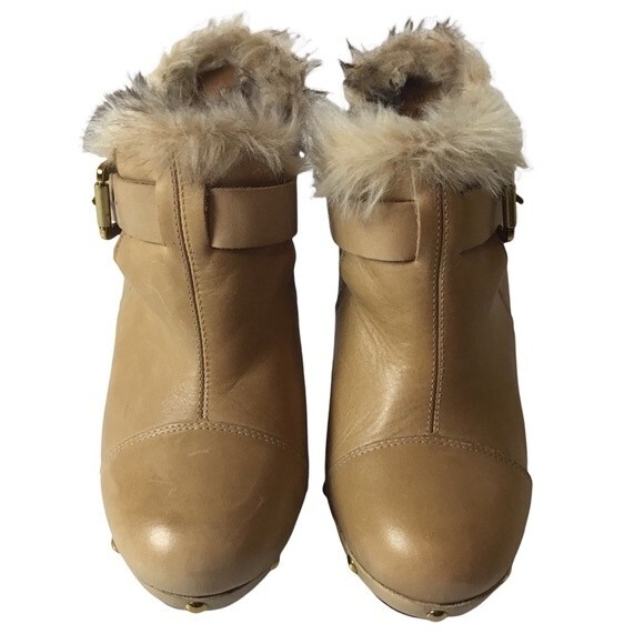 BCBGeneration Tan Fur Lined Studded Leather Mules/Clogs 7.5 B BNWOT - Picture 5 of 14